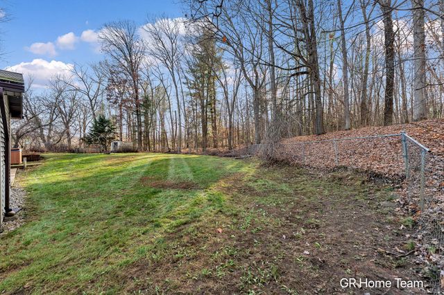 7649 Main Street, Brooks Twp, MI 49337