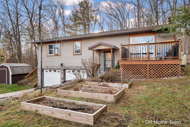 7649 Main Street, Brooks Twp, MI 49337