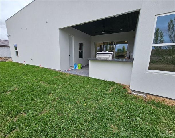1821 S Middleton Street, Edinburg, TX 78539
