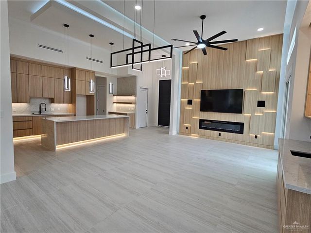 1821 S Middleton Street, Edinburg, TX 78539