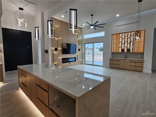 1821 S Middleton Street, Edinburg, TX 78539