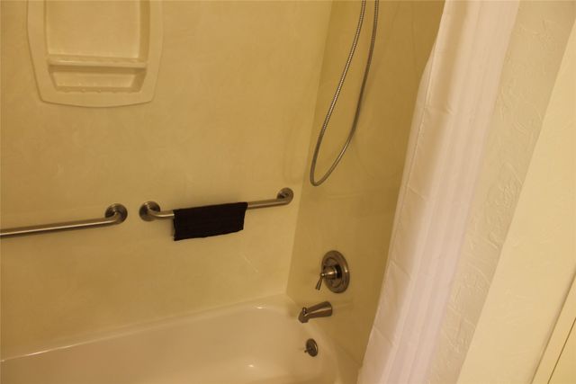 5909 Excalibur Drive, Garland, TX 75044