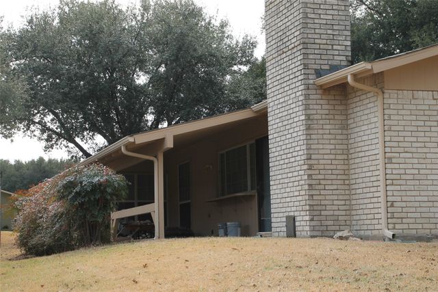 5909 Excalibur Drive, Garland, TX 75044