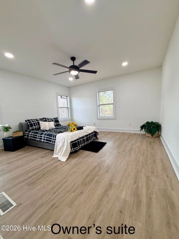 705 Eva Circle, Spring Lake, NC 28390