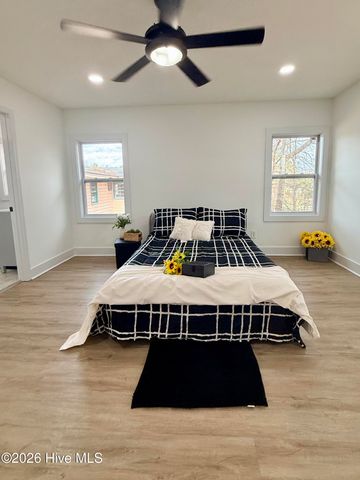 705 Eva Circle, Spring Lake, NC 28390