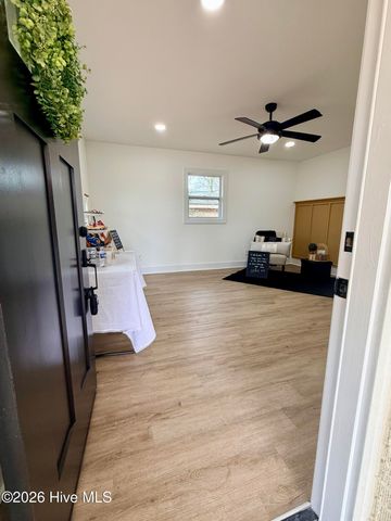 705 Eva Circle, Spring Lake, NC 28390