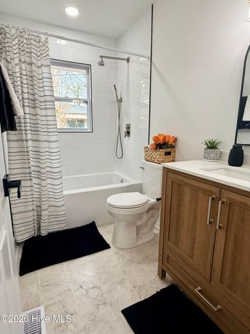 705 Eva Circle, Spring Lake, NC 28390