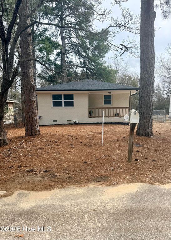 705 Eva Circle, Spring Lake, NC 28390