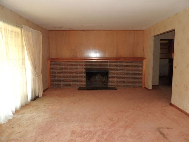 3160 N SAINT CLAIR ST, Wichita, KS 67204