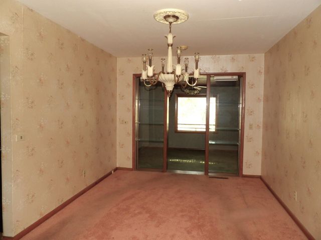 3160 N SAINT CLAIR ST, Wichita, KS 67204