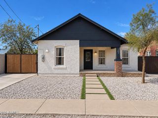 1012 E PORTLAND Street, Phoenix, AZ 85006
