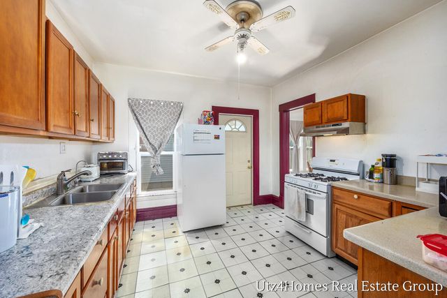 139 Sutton Street Sw, City Of Grand Rapids, MI 49507