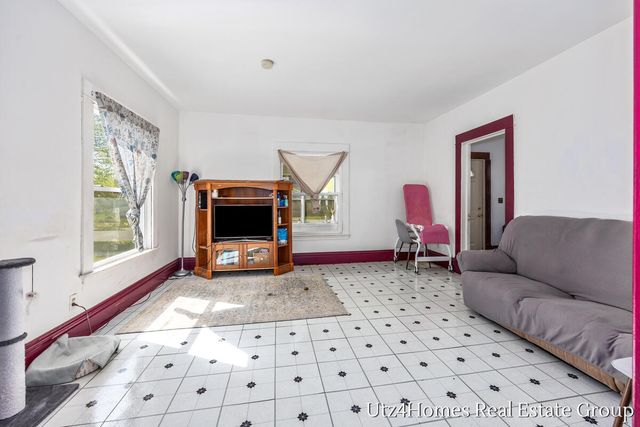 139 Sutton Street Sw, City Of Grand Rapids, MI 49507
