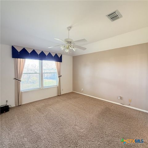 101 Appaloosa Court, Victoria, TX 77904