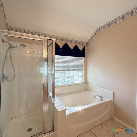 101 Appaloosa Court, Victoria, TX 77904