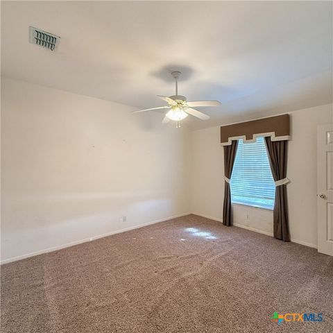 101 Appaloosa Court, Victoria, TX 77904