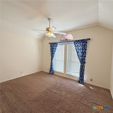 101 Appaloosa Court, Victoria, TX 77904