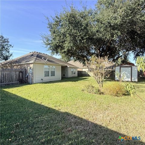 101 Appaloosa Court, Victoria, TX 77904