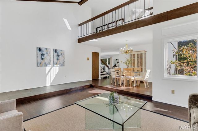 2617 Heritage Landing, St Charles, MO 63303