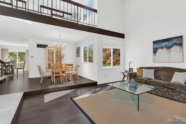 2617 Heritage Landing, St Charles, MO 63303