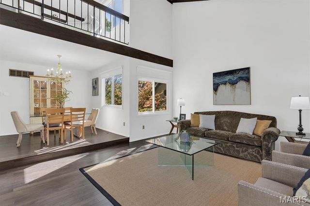 2617 Heritage Landing, St Charles, MO 63303