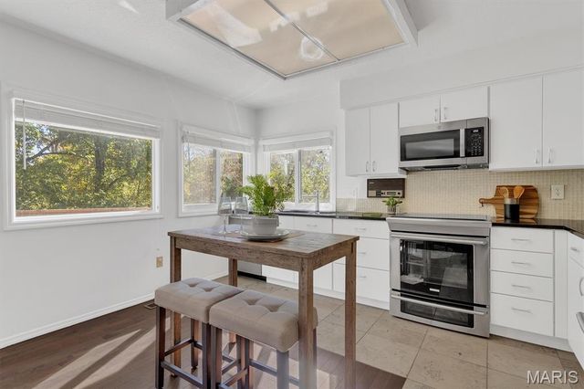 2617 Heritage Landing, St Charles, MO 63303