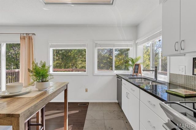 2617 Heritage Landing, St Charles, MO 63303