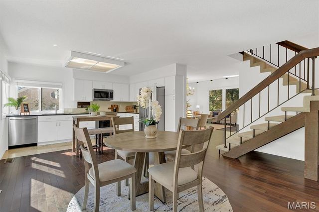 2617 Heritage Landing, St Charles, MO 63303