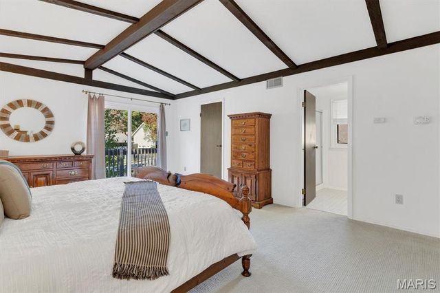 2617 Heritage Landing, St Charles, MO 63303