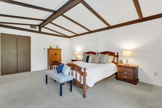 2617 Heritage Landing, St Charles, MO 63303