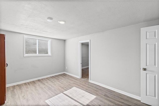 703 W 28th Street N, Independence, MO 64050