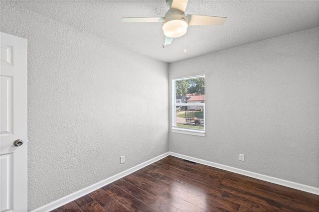 703 W 28th Street N, Independence, MO 64050