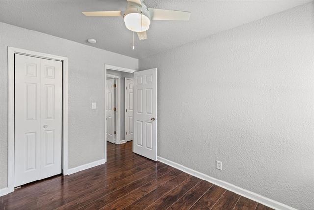 703 W 28th Street N, Independence, MO 64050