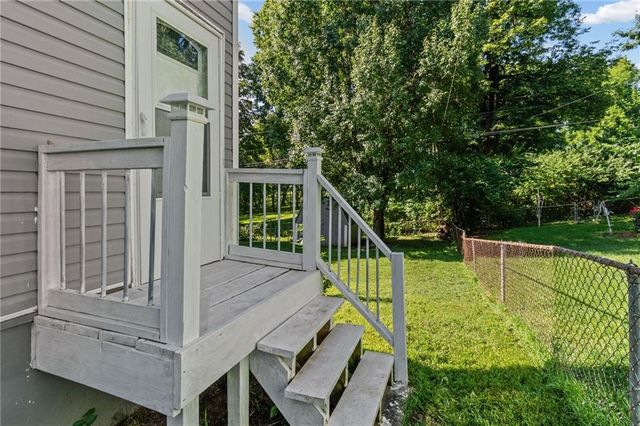 703 W 28th Street N, Independence, MO 64050