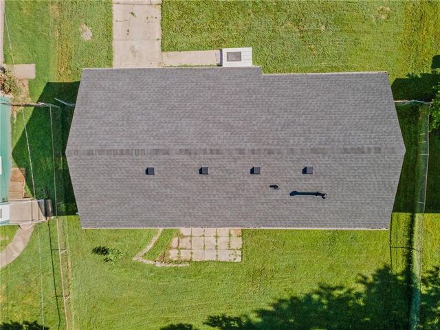 703 W 28th Street N, Independence, MO 64050
