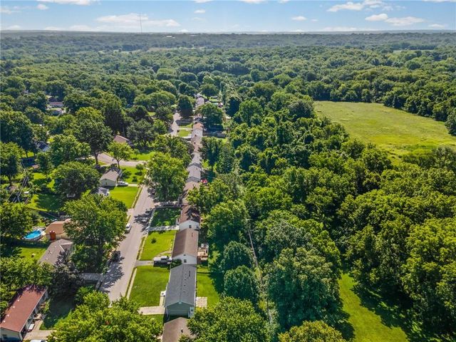 703 W 28th Street N, Independence, MO 64050