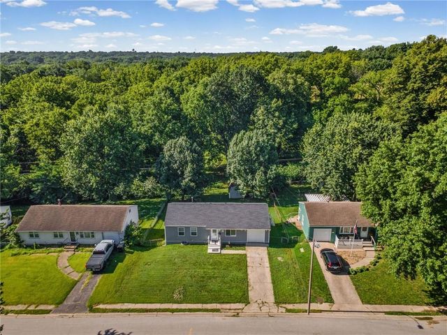 703 W 28th Street N, Independence, MO 64050