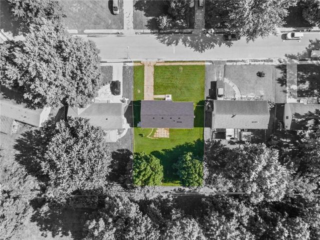 703 W 28th Street N, Independence, MO 64050