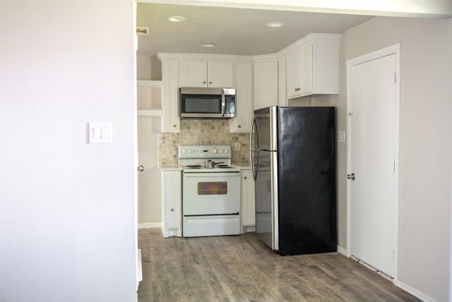 2416 Smith Avenue, Irving, TX 75061