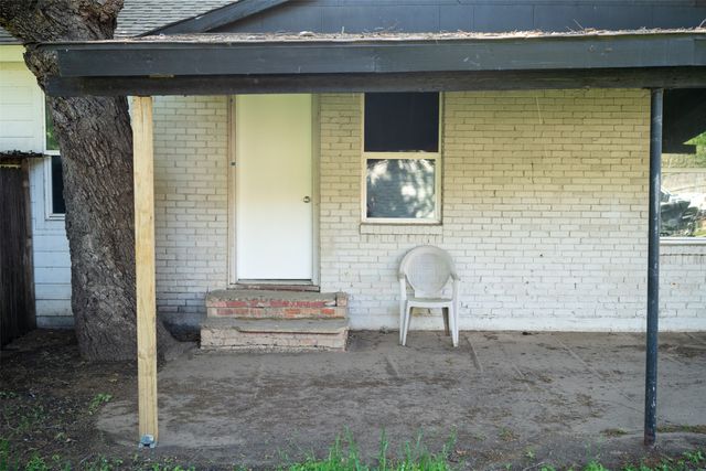 2416 Smith Avenue, Irving, TX 75061