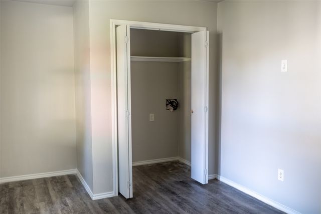 2416 Smith Avenue, Irving, TX 75061