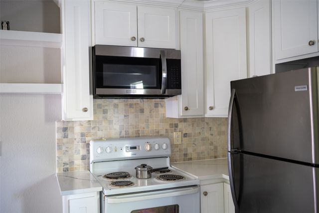 2416 Smith Avenue, Irving, TX 75061