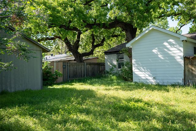 2416 Smith Avenue, Irving, TX 75061