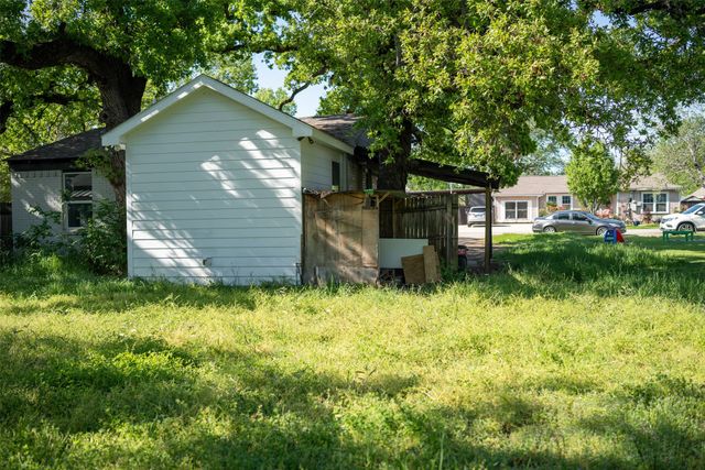 2416 Smith Avenue, Irving, TX 75061