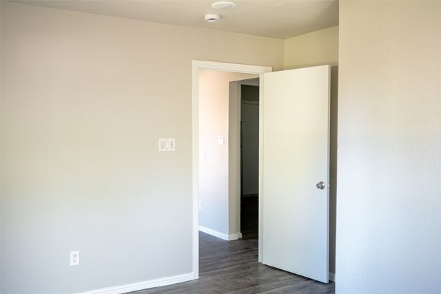 2416 Smith Avenue, Irving, TX 75061