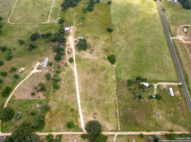 1585 Mogford Rd, San Antonio, TX 78264