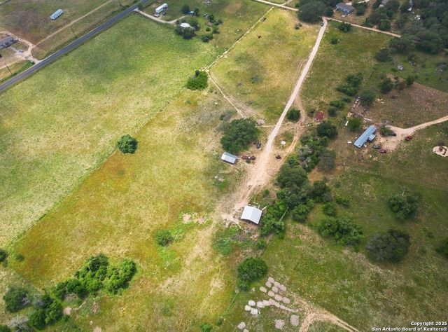 1585 Mogford Rd, San Antonio, TX 78264