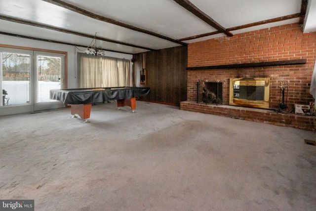 31 PERSHING LN, Sicklerville, NJ 08081