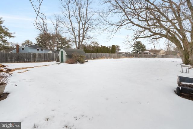 31 PERSHING LN, Sicklerville, NJ 08081