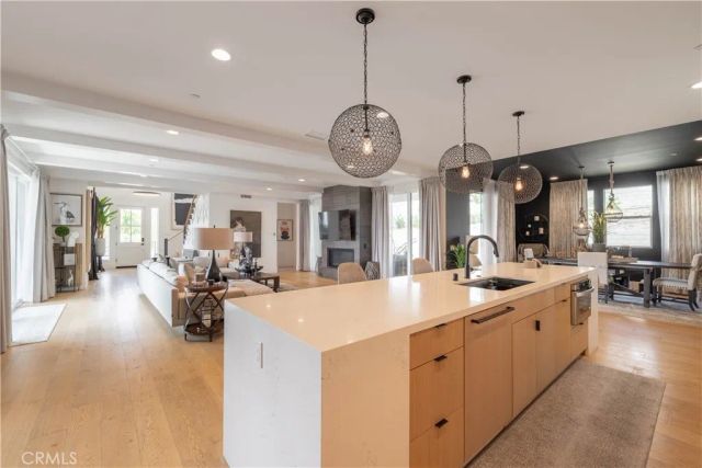 18806 Winnwood, Santa Ana, CA 92705